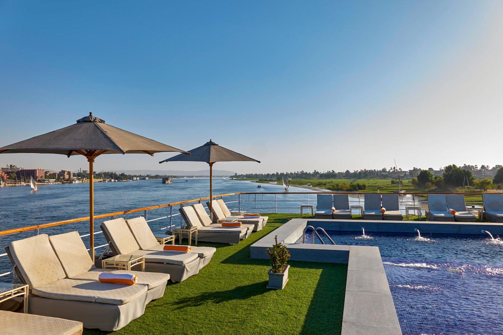 Moevenpick Royal Lily Nile Cruise, Every Monday Four Nights From Luxor, Every Friday Three Nights From Aswan - Including Excursions & Sightseeing Екстер'єр фото